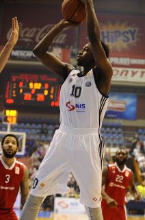 Partizan pobedio Zvezdu 77:63 u utakmic ABA lige u beogradskoj hali Pionir.