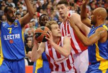 Delije odgovorile navijačima Makabija