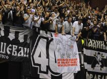 Navijači Partizana pred polufinale ABA lige protiv Crvene zvezde.