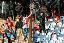 SRAMOTA: 148. večiti derbi počeo je TUČOM!