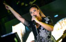 Ana Nikolić pumpala usta?