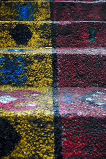 Stepenice ukrašene grafitima u Beogradu