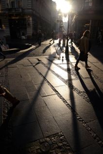 Svetlost i senke na ulicama Beograda