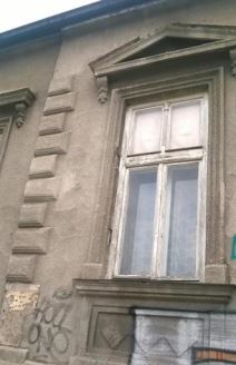 Pao deo fasade na stanici u Gavrila Principa