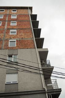 Nelegalna gradnja Beograd - Nadzidao pet spratova na trospratnici na opštini Zvezdara