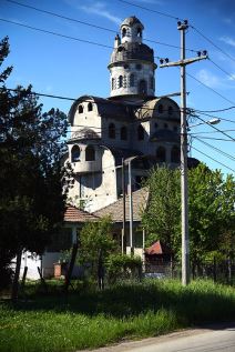 Kuća u Ripnju podseća na crkvu