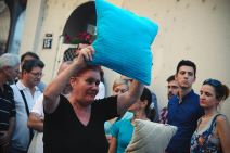 Protest protiv buke iy kafića u centru Beograda