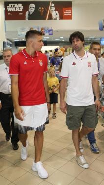 Miloš Teodosić se družio sa decom