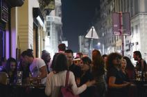 Beograd noću - Velike gužve na ulici nema mesta u kafićima