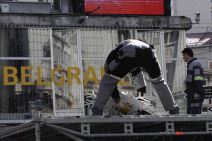 Uklonjena novogodišnja jelka sa Trga Republike u Beogradu