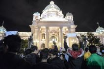 Protesti studenata zbog izbora u Beogradu - nisu studenti