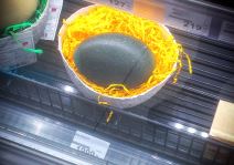 Uskršnja jaja: Najveće jaje noja i emua u prodaji (FOTO)