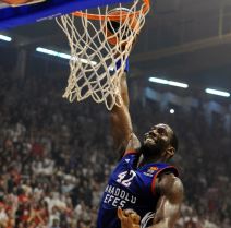 Brajant Danston povređen u saobraćajnoj nesreći