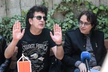 Bajaga je rođen 19. februara