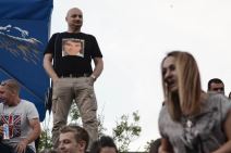 Sinan Sakić na Tašmajdanu: Brushalteri i bakljada u publici (FOTO)