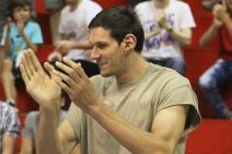 Boban Marjanović i Maik Cirbes na utakmici Zvezde u finalu plej-ofa