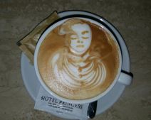 Radul Dubljević - barista - slike na peni kafe