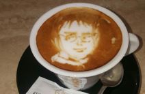 Radul Dubljević - barista - slike na peni kafe