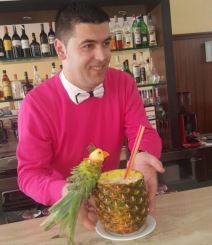 Radul Dubljević - barista - slike na peni kafe