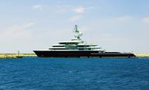 Jahta Luna uplovila u Luku Bar