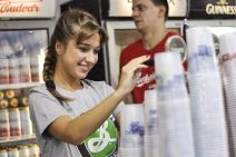 Beer Fest: Najlepše devojke koje toče pivo (FOTO)