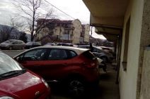 Rakovica: Naoružani muškarac drži taoce