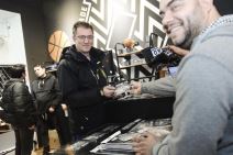 Grupa JNA novi CD, druženje sa navijačima Partizana FOTO