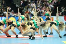 Rukomet EP 2018: Čirlidersice i navijači FOTO