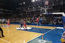 Mornar Crvena zvezda gužva u hali, hiljadu navijača ispred hale