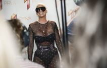 Suprug Jelene Karleuše Zoran Tošić pere sudove