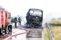  Autobus se zapalio kod Aerodroma Nikola Tesla