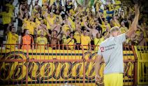 Spartak - Brondbi 0:2, navijači Brondbija na stadionu Rajko Mitić FOTO