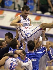 Jugoslavija - SAD 81:78, Indijanapolis 2002. FOTO