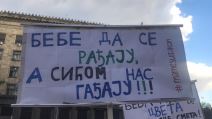 Protest porodilja i trudnica u Beogradu