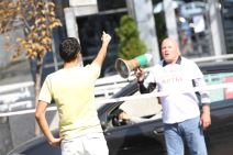 Protest ispred Televizije Pink