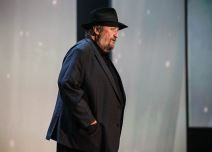 Petar Božović i Josif Tatić pijani spavali na klupi