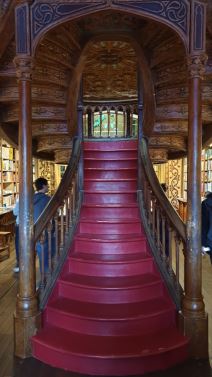 Livraria Lello biblioteka Hari Poter Porto 