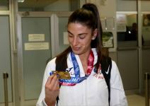 Ivana Španović i Strahinja Jovančević, aerodrom, fotografije