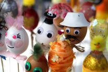 Uskrs jaja na pijaci na Veliki petak (FOTO)