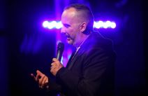 Toni Cetinski otišao na transplataciju kose