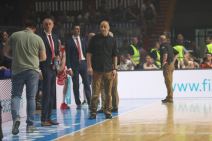 Kiša u Pioniru: Prokišnjavala hala na derbiju Partizan Zvezda