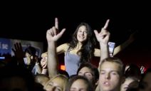 Aca Lukas nova devojka - tukao novu devojku?