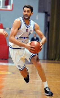 Dokumentarac o Mijailu Grušanoviću Mikanu (Mondo film 2019)