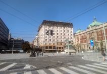 Trg republike - potapajući stubići