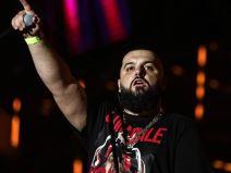 dzala brat smrsao i ima novu frizuru