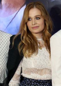 Dug Moru - Nova serija: Ćerke Branislava Lečića i Anice Dobre u glavnim ulogama FOTOGRAFIJE