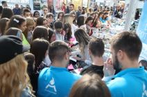 Zorannah na sajmu knjiga, fotografije