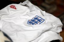 U slavu ostrvskog i srpskog fudbala - Legende srpskog fubala u Britanskoj ambasadi