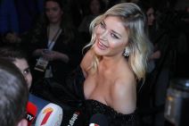 Milica Dabović prodaje garderobu na Instagramu Sofija Milošević pomaže Milici Dabović 