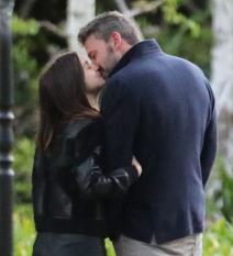 Da li je Tom Kruz spreman za novu porodicu sa devojkom Anom De Armas